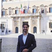 Hai bisogno di una mano? Dimmi di cosa hai bisogno e cominciamo.